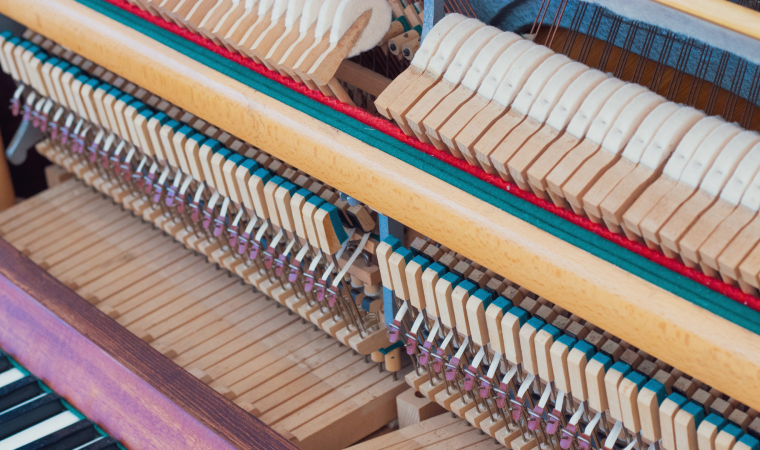 Photographie d'un mécanisme de piano