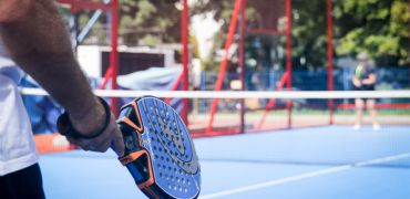 Photographie d'un joueur de padel